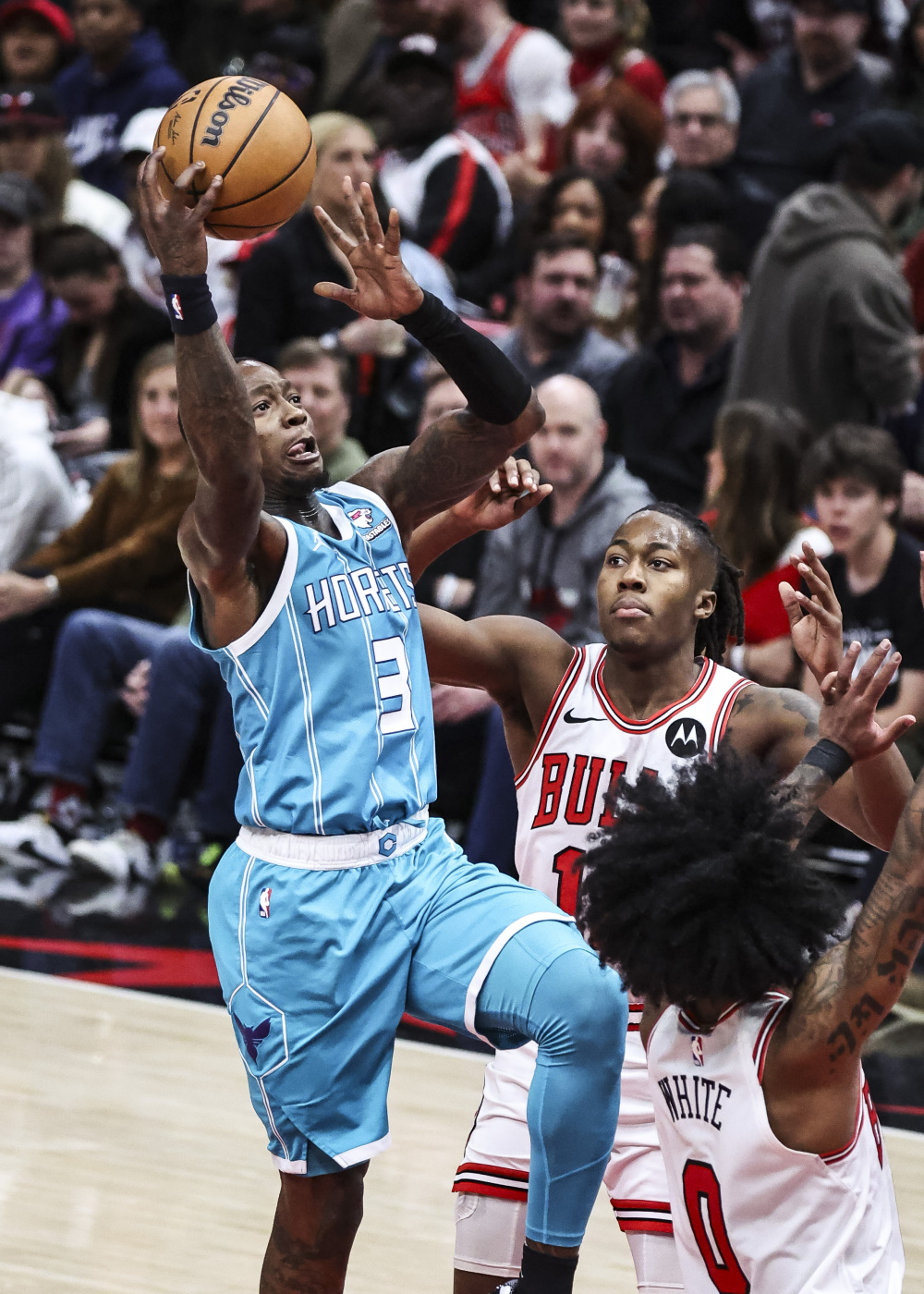 公牛再胜骑士，继续追赶季后赛