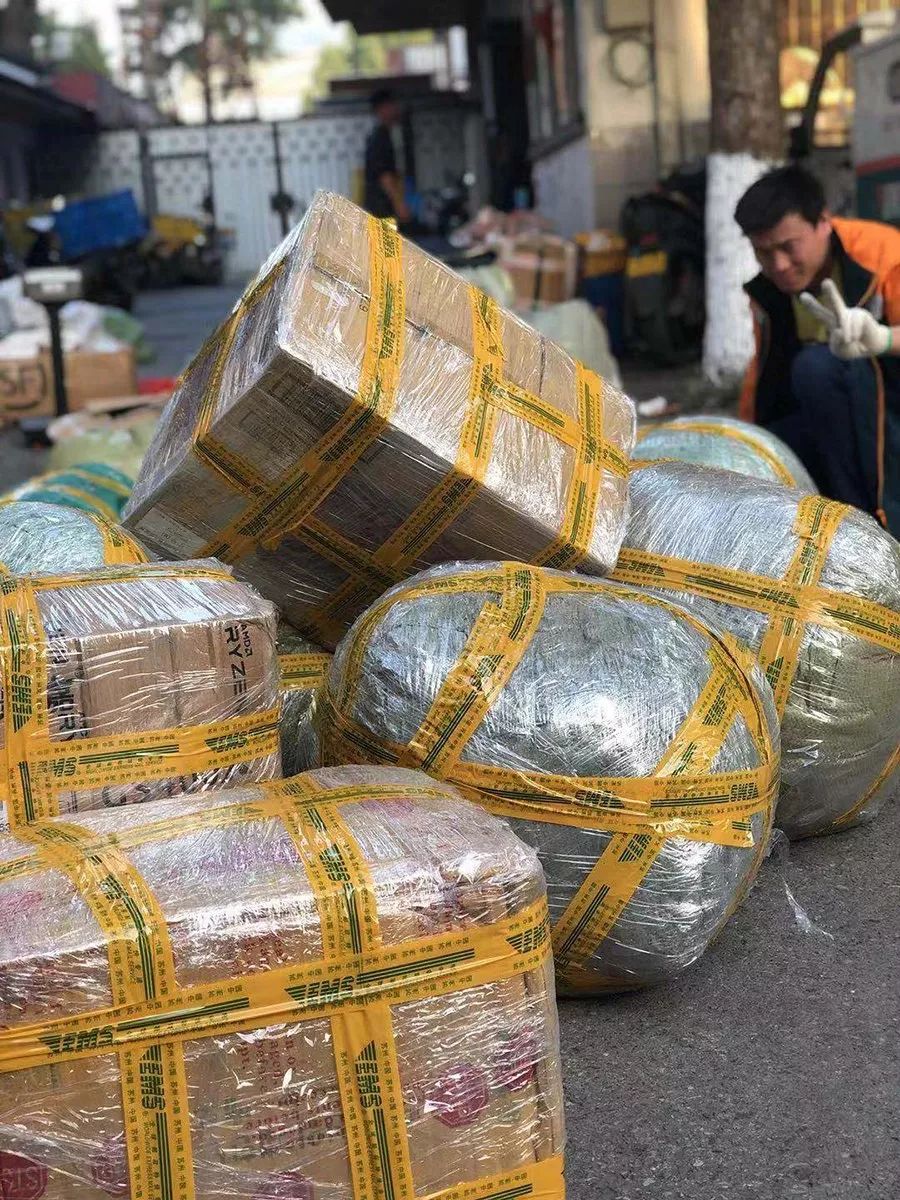 关于亚洲篮球巨星开启公益巡回，为贫困地区捐赠的信息