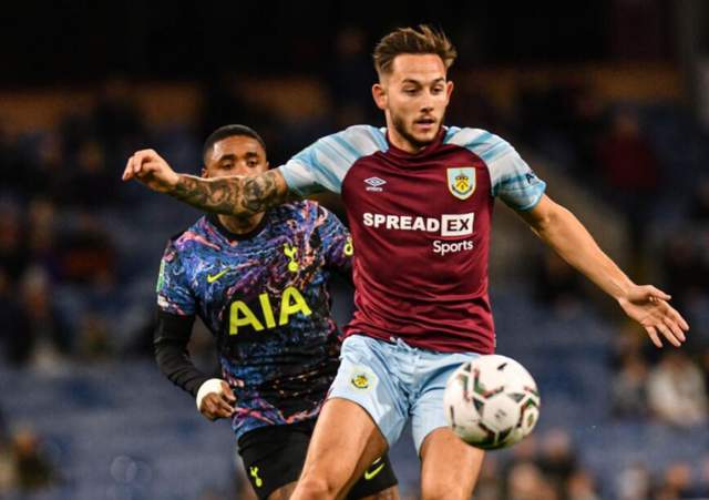 热刺主场逆转沃特福德，重返联赛前四