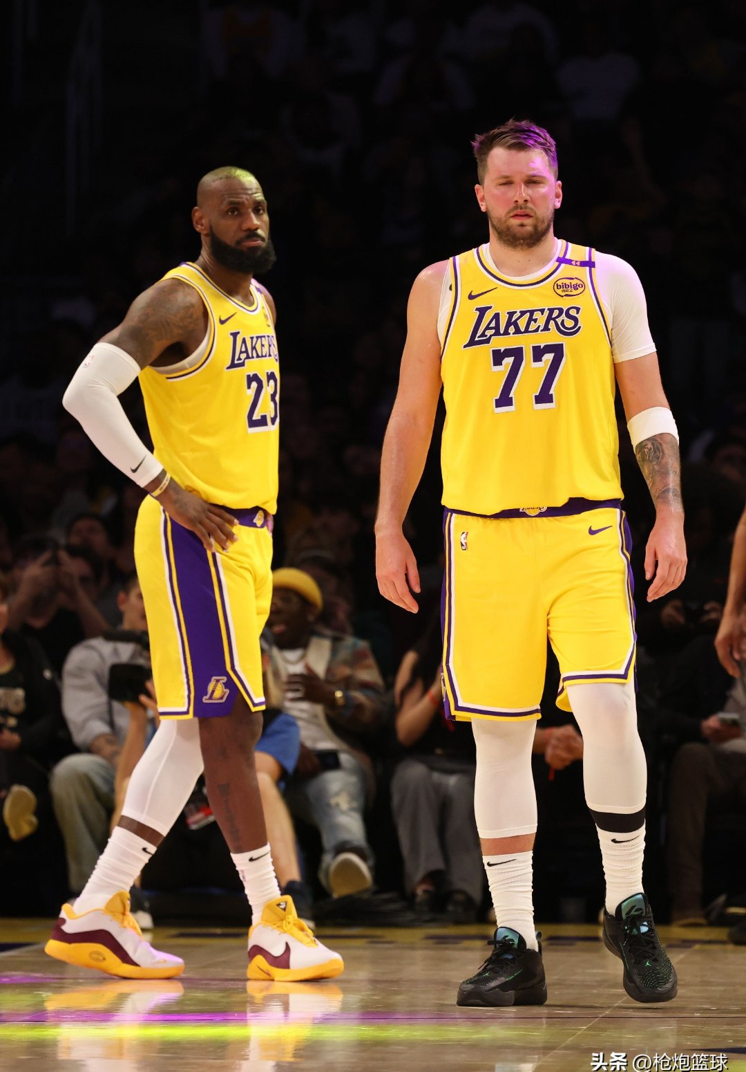 关于湖人队主场大胜,士气高涨之际的信息 关于湖人队主场大胜,士气高涨之际的信息