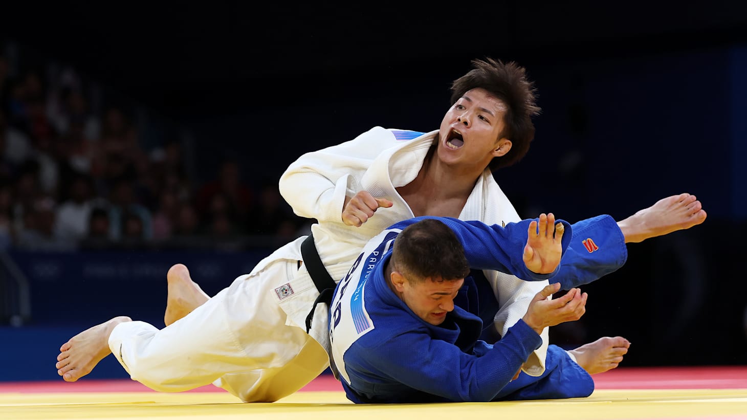 柔道比赛中，新加坡选手斩获冠军
