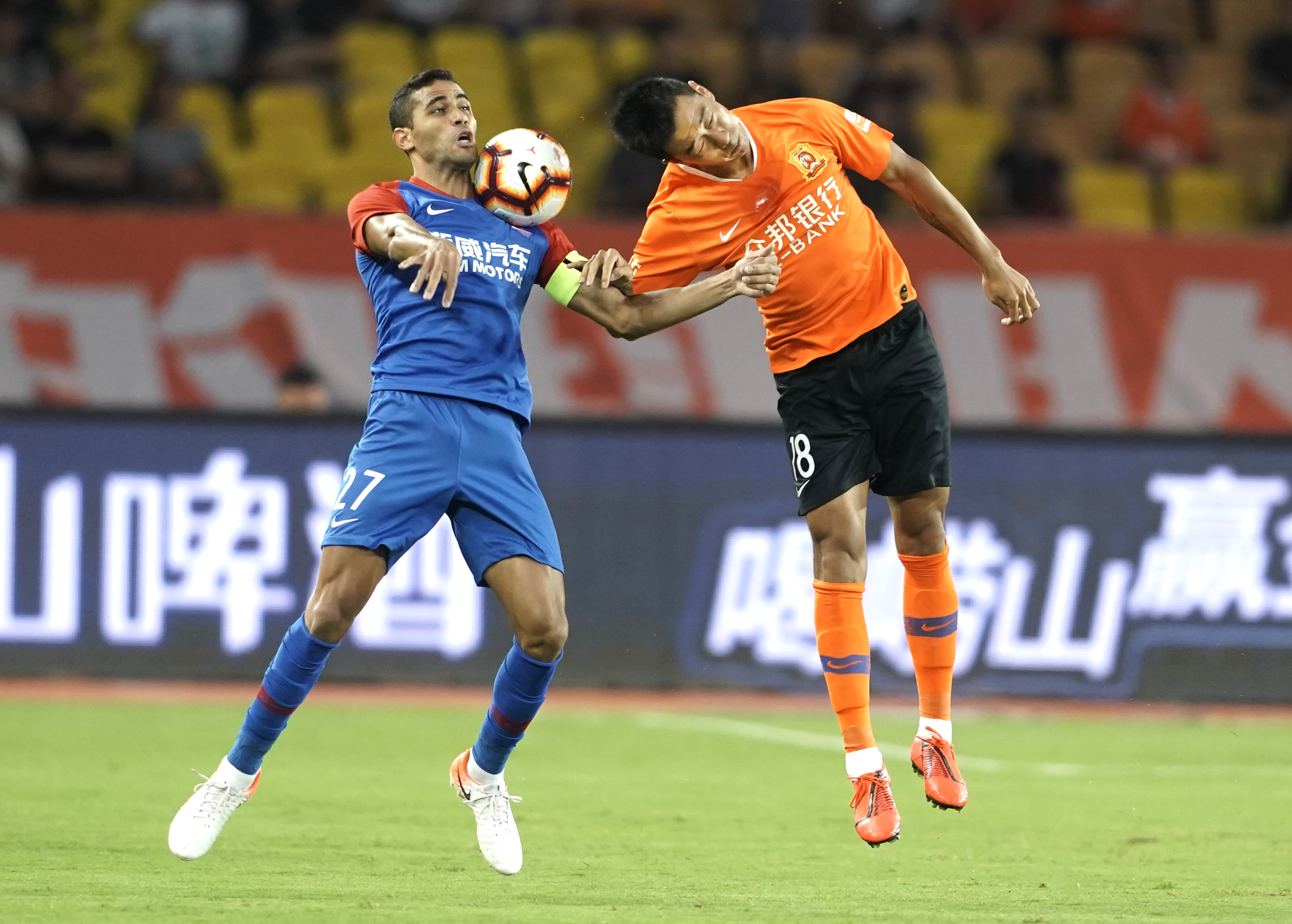 武汉卓尔主场与深圳佳兆业互交白卷,积分持平的简单介绍 武汉卓尔主场与深圳佳兆业互交白卷,积分持平的简单介绍